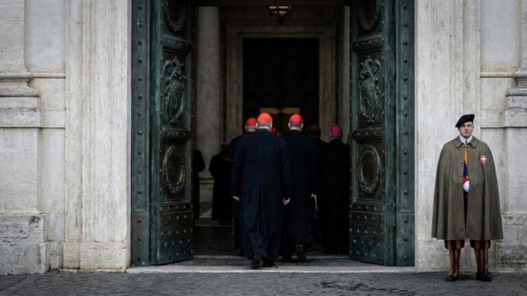 Janvier 2026 : Léon XIV verrouille les portes du Vatican