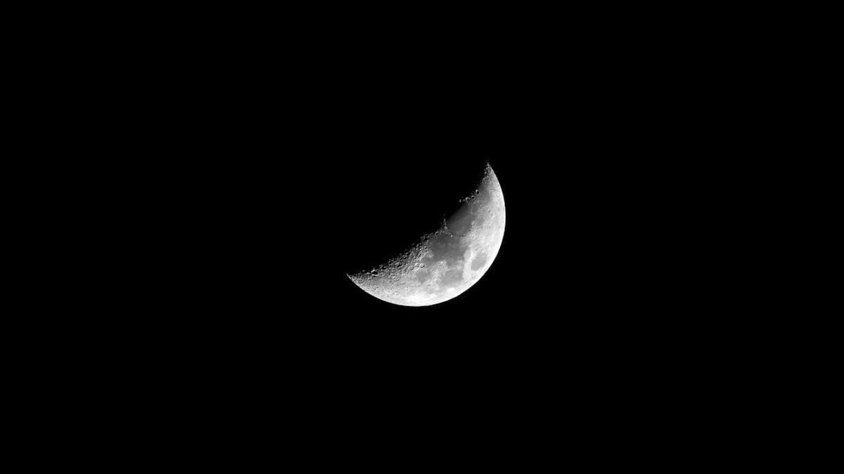 crescent moon photo