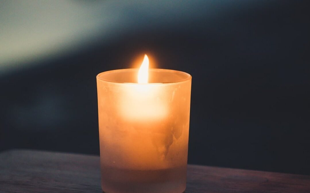Bénir une bougie : le guide complet selon la tradition catholique