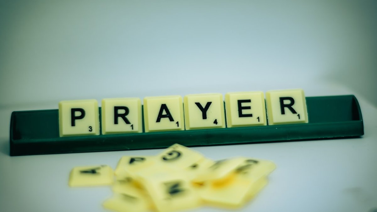 Lettre de scrabble Prayer