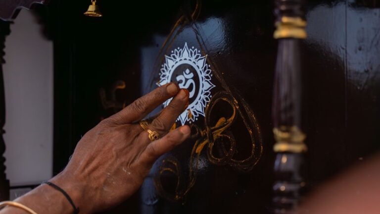 Bénir une nouvelle maison avant d’emménager : le guide complet selon la tradition catholique